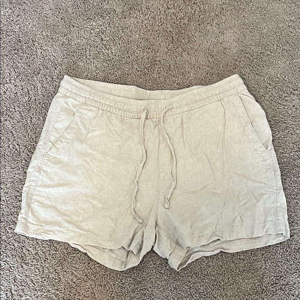 Old Navy Women's Tan Linen Blend Shorts